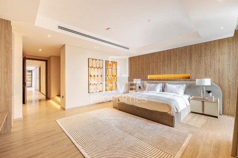 3 bedrooms Penthouse in Jumeirah, UAE No. 212533 13