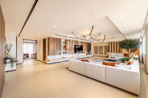 3 bedrooms Penthouse in Jumeirah, UAE No. 212533 6