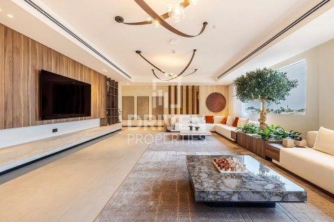 3 bedrooms Penthouse in Jumeirah, UAE No. 212533 3