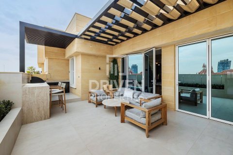 3 bedrooms Penthouse in Jumeirah, UAE No. 212533 16