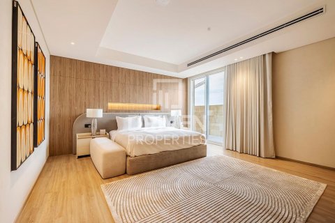 3 bedrooms Penthouse in Jumeirah, UAE No. 212533 12