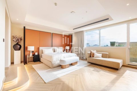 3 bedrooms Penthouse in Jumeirah, UAE No. 212533 10