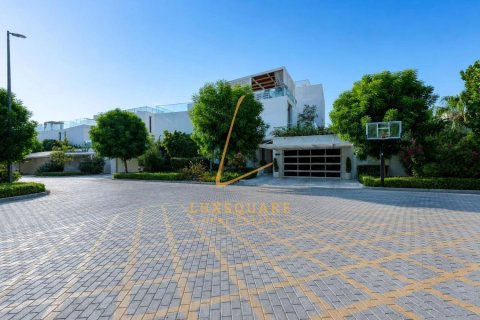 Villa de 5 dormitorios en Al Barari, UAE No. 216681 6