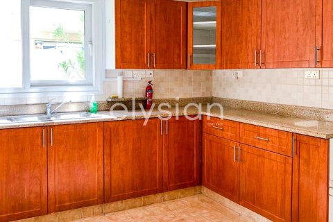 Villa de 4 dormitorios en Meadows 8, UAE No. 64979 11