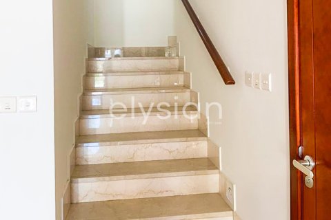 Villa de 4 dormitorios en Meadows 8, UAE No. 64979 19