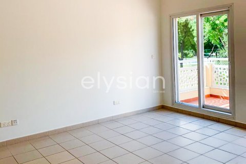 Villa de 4 dormitorios en Meadows 8, UAE No. 64979 8
