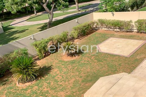 Villa de 4 dormitorios en Meadows 8, UAE No. 64979 13