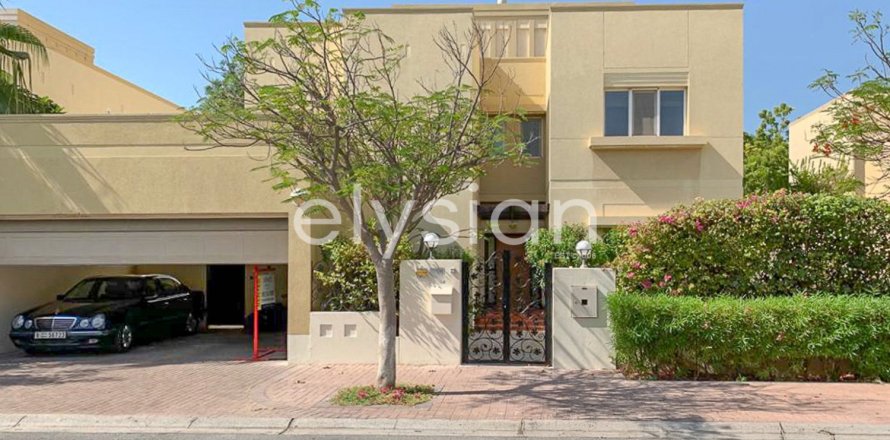 Villa de 4 dormitorios en Meadows 8, UAE No. 64979
