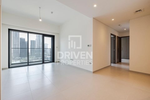 2 bedrooms Apartment in Burj Royale, UAE No. 212325 5