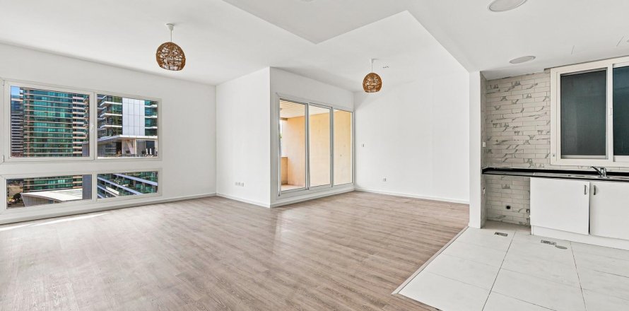 Apartment de 2 dormitorios en Dubai Marina, UAE No. 202350