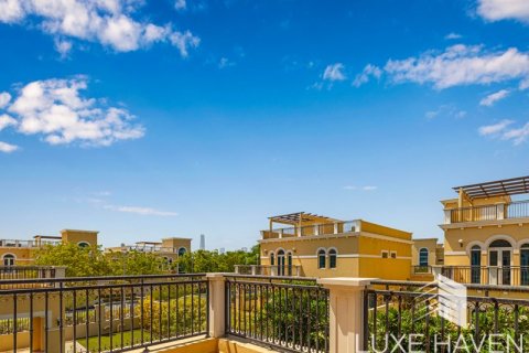 Villa de 4 dormitorios en Legacy Nova Villas, UAE No. 11226 11
