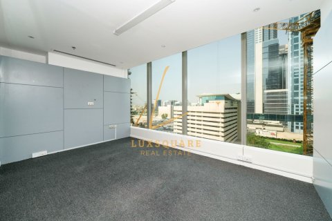 112m² Office in Sheikh Zayed Road, UAE No. 219349 7