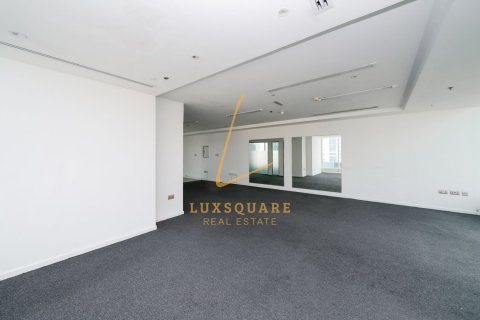 112m² Office in Sheikh Zayed Road, UAE No. 219349 15