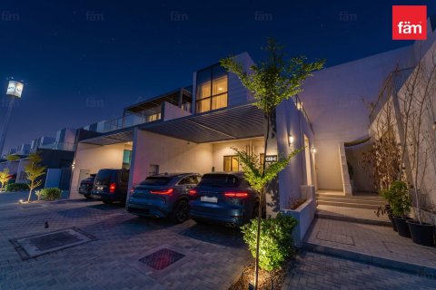 Townhouse de 3 chambres à Dubai, UAE No. 223657