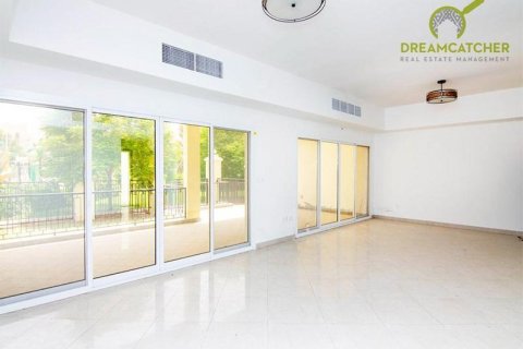4 bedrooms Townhouse in Al Hamra Village, UAE No. 20254 4