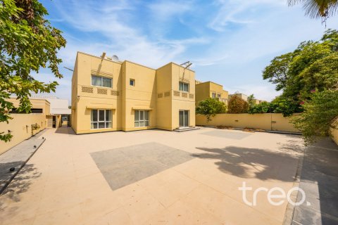 Villa de 5 dormitorios en Meadows, UAE No. 222677