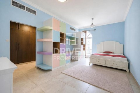 4 bedrooms Villa in The Villa, UAE No. 211553 15