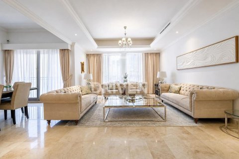 4 bedrooms Villa in The Villa, UAE No. 211553 9