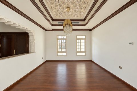 Villa de 4 dormitorios en Jumeirah Islands, UAE No. 221700 8