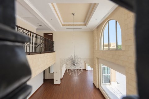 Villa de 4 dormitorios en Jumeirah Islands, UAE No. 221700 19