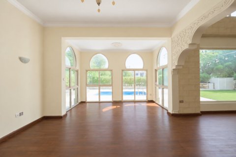 Villa de 4 dormitorios en Jumeirah Islands, UAE No. 221700 7