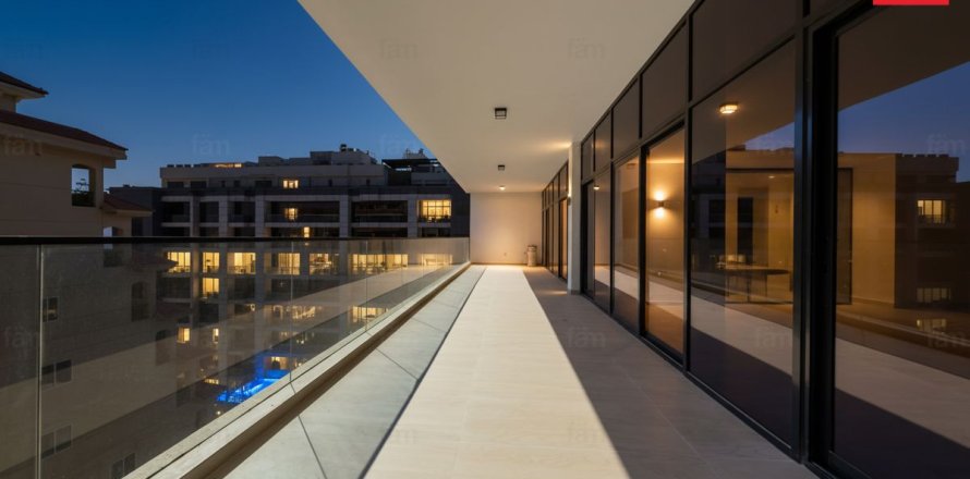 Apartment de 3 dormitorios en Dubai, UAE No. 224425