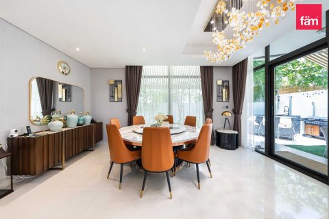 Villa de 6 dormitorios en Dubai, UAE No. 161731 5