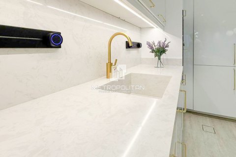 Apartment de 3 dormitorios en Rimal, UAE No. 129877 8