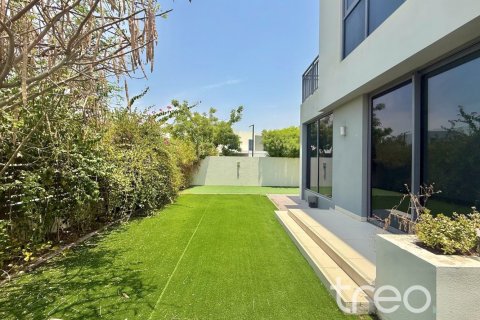 Villa de 4 chambres à Maple 3, UAE No. 220824 6