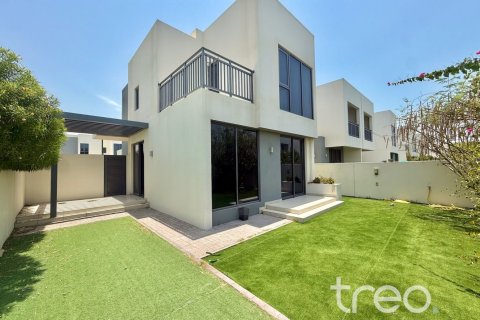 Villa de 4 chambres à Maple 3, UAE No. 220824