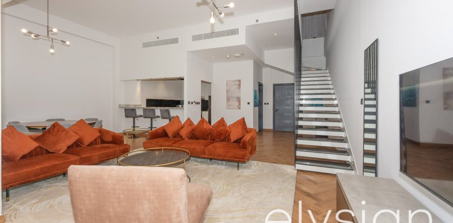 Villa de 2 chambres à Dubai Marina, UAE No. 64745