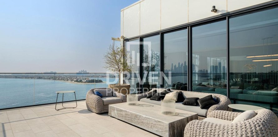 Appartement de 4 chambres à The Crescent, UAE No. 211297
