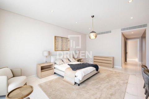 Appartement de 4 chambres à The Crescent, UAE No. 211297 15