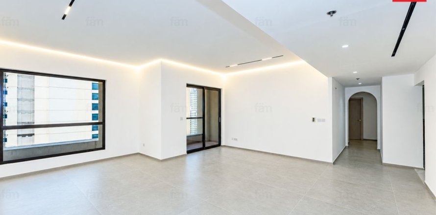 Apartment de 3 dormitorios en Dubai, UAE No. 223688