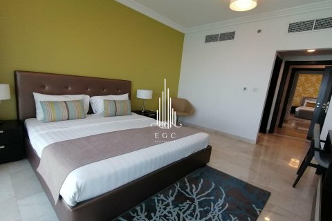 Apartment de 2 dormitorios en Corniche Road, UAE No. 37495 4