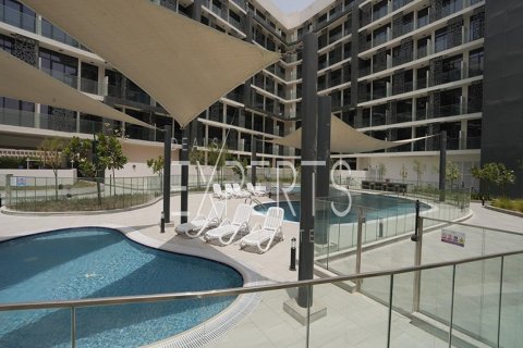 Apartment de 2 dormitorios en Masdar City, UAE No. 224205 23