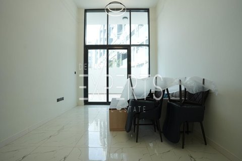 Apartment de 2 dormitorios en Masdar City, UAE No. 224205 6