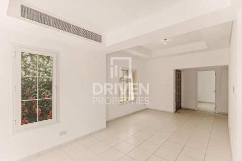 3 bedrooms Villa in Springs 12, UAE No. 212738 4