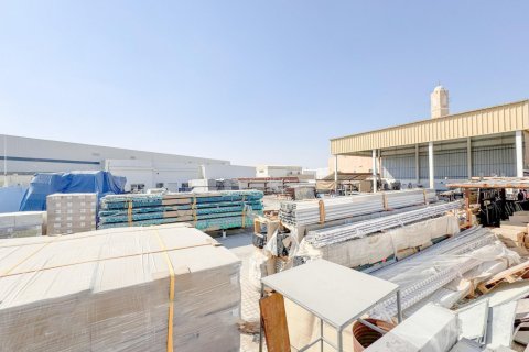 2787.1m² Land in Al Quoz, UAE No. 47674 4