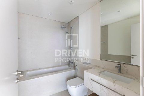 1 bedroom Apartment in EMAAR Beachfront, UAE No. 212832 9