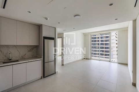 1 bedroom Apartment in EMAAR Beachfront, UAE No. 212832 5