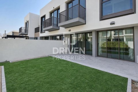 Townhouse de 3 dormitorios en The Valley, UAE No. 222911 23