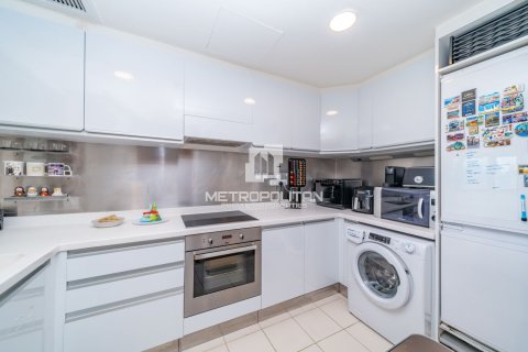 Квартира с 3 спальнями в Даунтаун Дубай (Даунтаун Бурдж Дубай), ОАЭ №129921 8