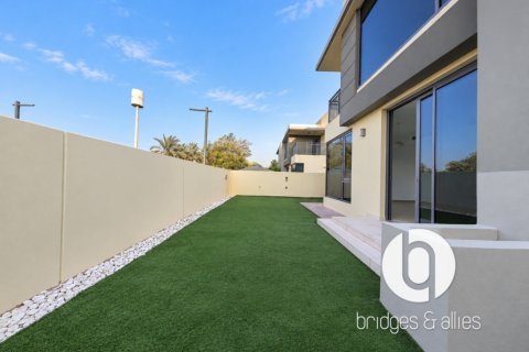 Villa de 4 chambres à Dubai Hills Estate, UAE No. 203362 3