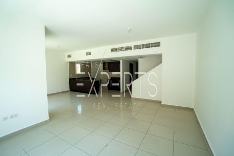 Villa de 4 dormitorios en Al Reef, UAE No. 224227