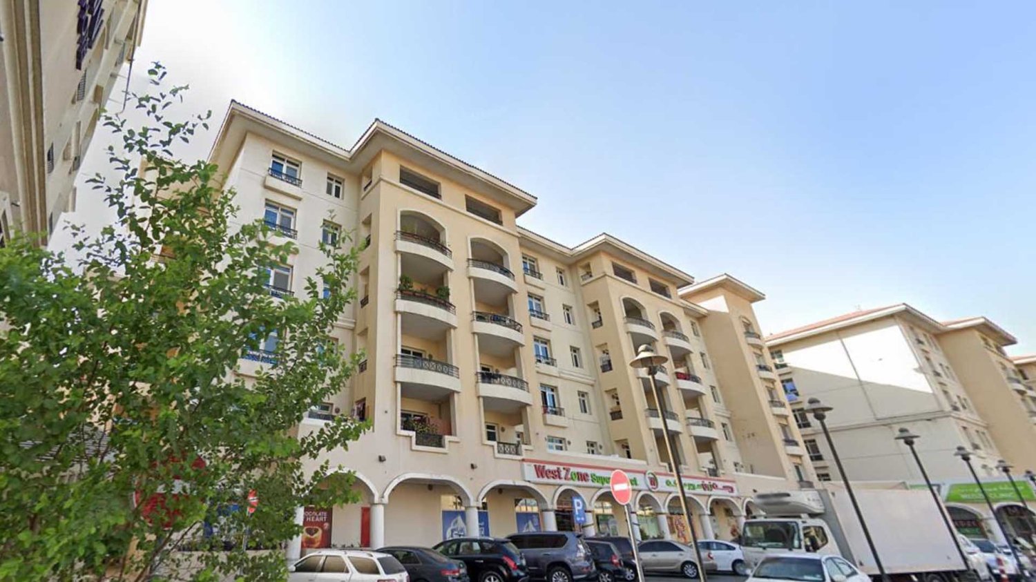 THE CENTRE RESIDENCE