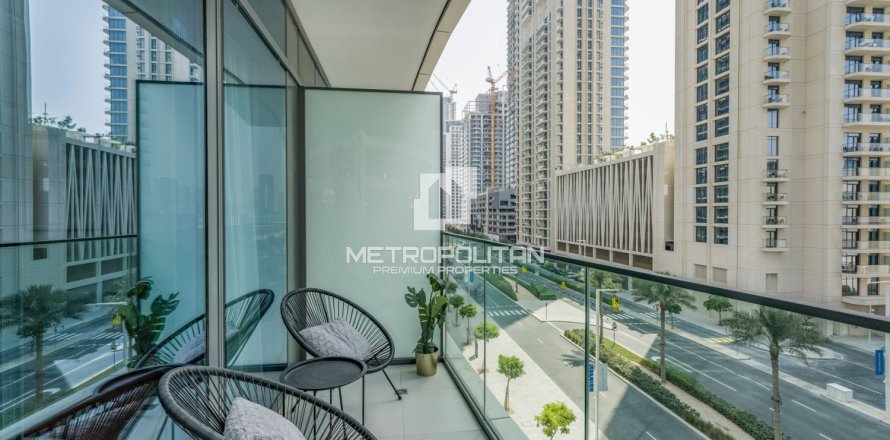 1 bedroom Apartment in EMAAR Beachfront, UAE No. 76820