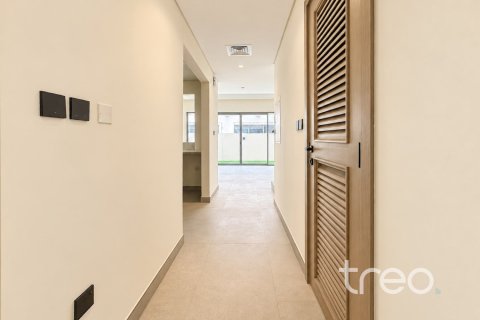4 bedrooms Townhouse in Damac Lagoons, UAE No. 220931 6