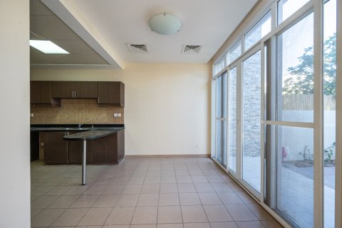 Вилла с 3 спальнями в Dubai Silicon Oasis, ОАЭ №218833 7