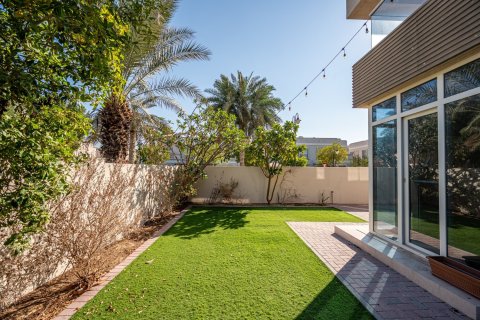 Вилла с 3 спальнями в Dubai Silicon Oasis, ОАЭ №218833 12